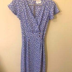 Cute calf - length dress. Perfect for a day out or for teaching.